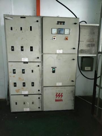 Fully extended 1.5 Storey Terrace Factory Jln Canggih Desa Cemerlang 1