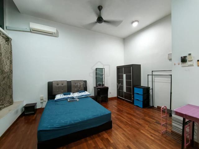 F/F Big Room with Balcony Wifi A/C BANDAR MAHKOTA CHERAS Near BMC MALL 1