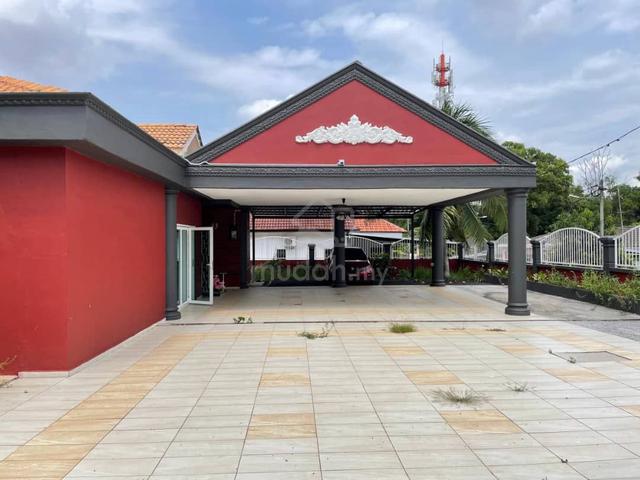 Lavender Heights Senawang Bungalow Corner Lot Single Storey 1