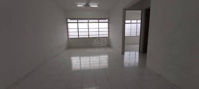 Desa Mutiara Indah Apartment 1