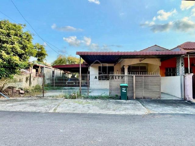 Taman Ria Mesra📍Semi D setingkat🏡Full Loan✅Renovated✅ 1
