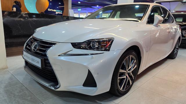 2018 Sime Darby Lexus IS300 2.0 PREMIUM FACELIFT - 4