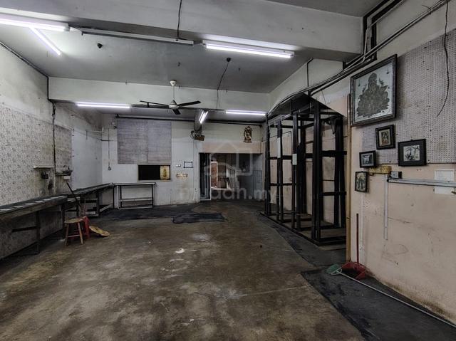 Petaling Jaya SS3 Taman Universiti 3 Storey Intermediate Shop For Sale 1