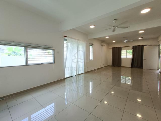 Tmn Bukit Sarimban Seremban 2 Sty house(Guarded)near Sri Pulai Penaga 1