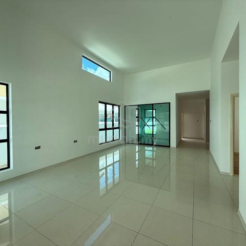 Single Storey Semi Detached - Near Luak esplanade 3
