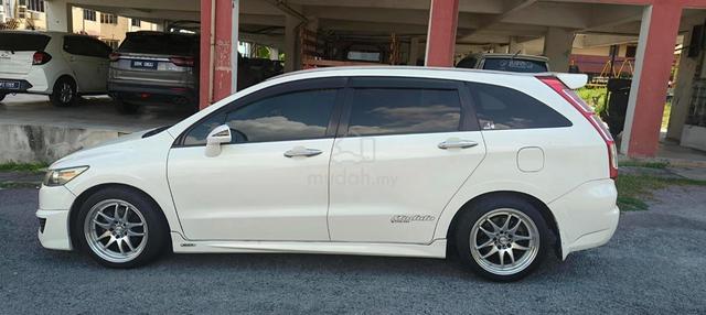 2011 Honda STREAM 1.8 i-VTEC FACELIFT (A) - 5