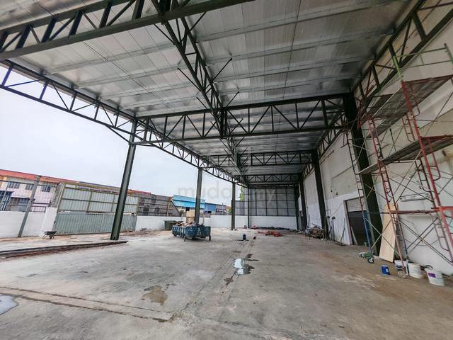 Mount Austin Factory Corner Lot Suitable Car Showroom Food Court 1