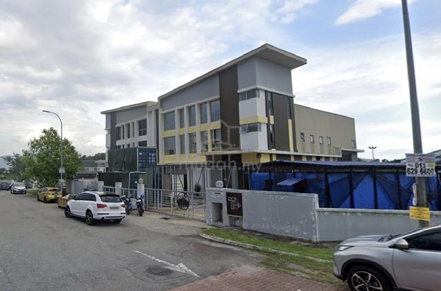 Worth Buy 3 Storey Semi-D Factory for sale @ Bandar Teknologi Kajang 1