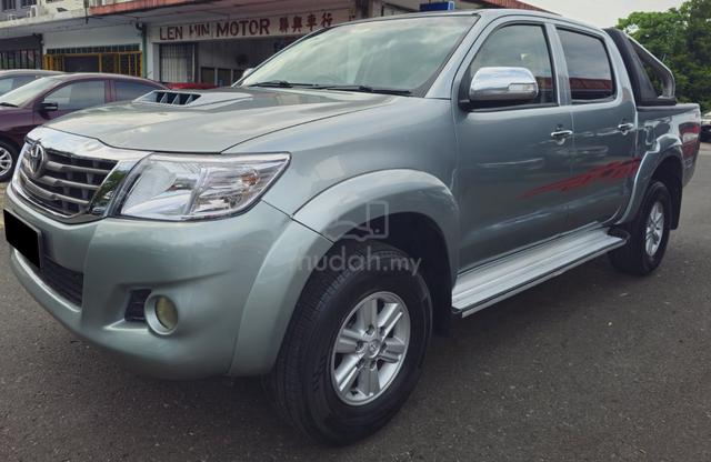 2013 Toyota HILUX DOUBLE CAB 2.5 G VNT (A) (4X4)🩶 - 1