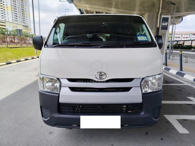 2023 Toyota Hiace 2.5 (M) Window Van Low 11seat - 2