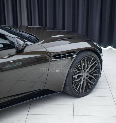 2018 Aston Martin DB11 5.2 V12 (A) - 5