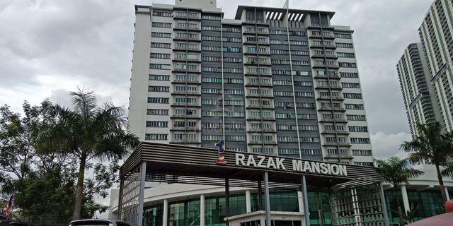 1 Razak Mansion 1
