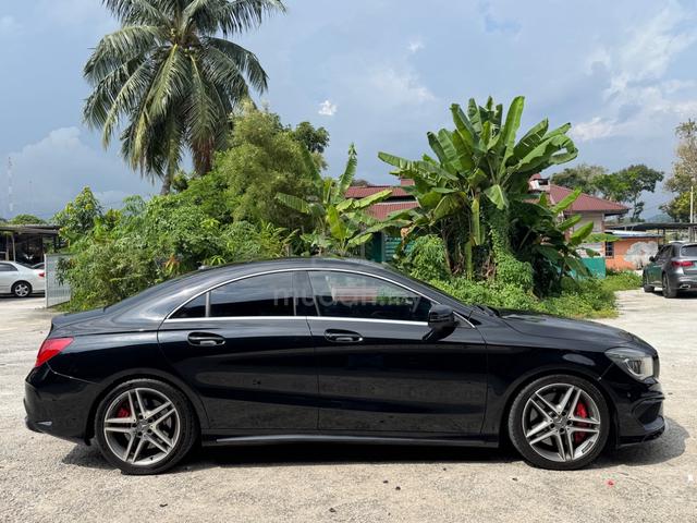 (Loan Kedai) Mercedes Benz CLA45 AMG (CBU) 2.0 (A) - 5