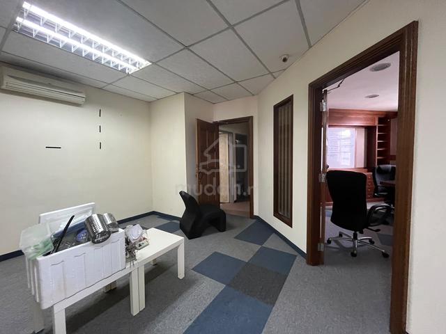 Shoplot / Office with furniture Corner unit at Jalan Pegawai For Rent 1