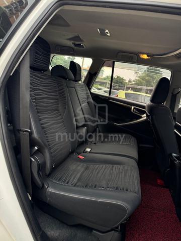 Toyota Innova 2.0G 6 Speed RWD Keyless Push Start - 5