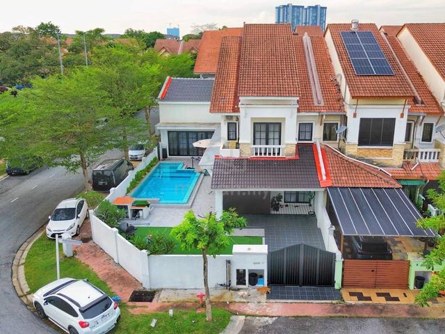 CORNER LOT! Double Storey Terrace Bandar Nusaputra Puchong 1