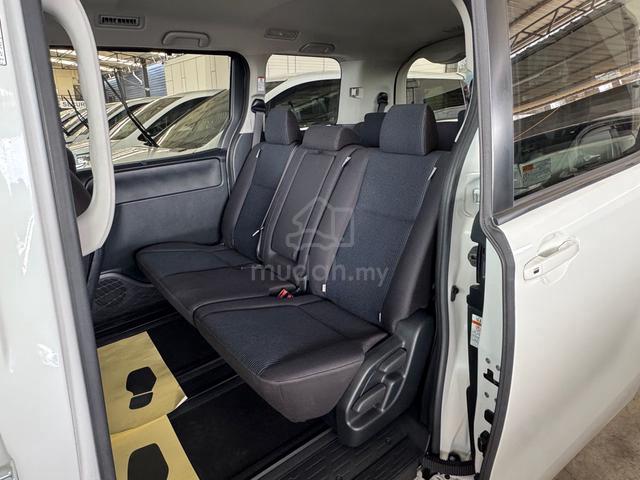 2021 Toyota NOAH 2.0 X (A) - 5