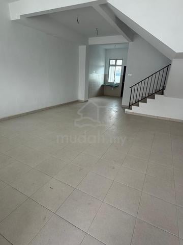New House Taman Pulai Duta Double Storey 1