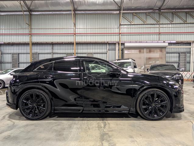 2024 Toyota CROWN 2.5 SPORT Z MODELISTA BODYKIT - 2