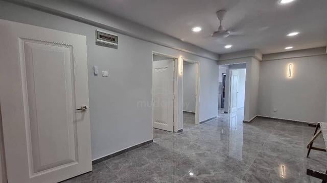 Anggerik Apartment @ Seri Kembangan 1