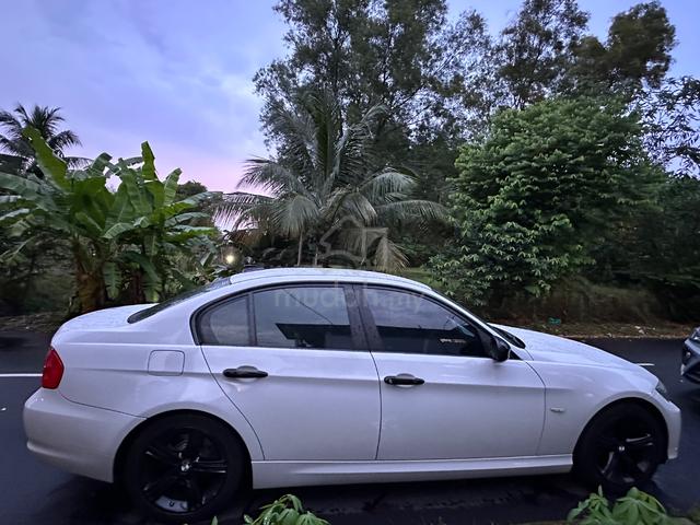 2009 Bmw 323i (CKD) 2.5 FACELIFT (A) - 4