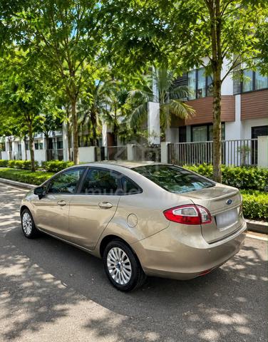 Ford FIESTA 1.6 - - 3