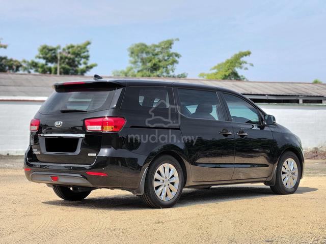 2017 Kia GRAND CARNIVAL 2.2 YP(A) 5 TAHUN WARRANTY - 4