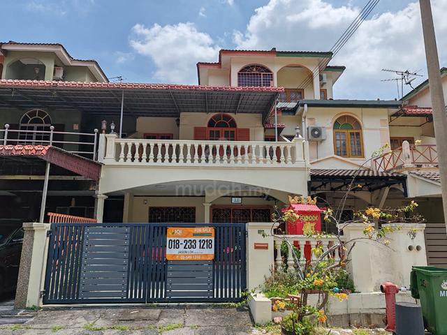 Super Value Buy at Great Discounted Price - 2 1/2 Storey Terrace House 1