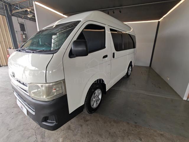 2012 Toyota Hiace window van 2.5 - 1