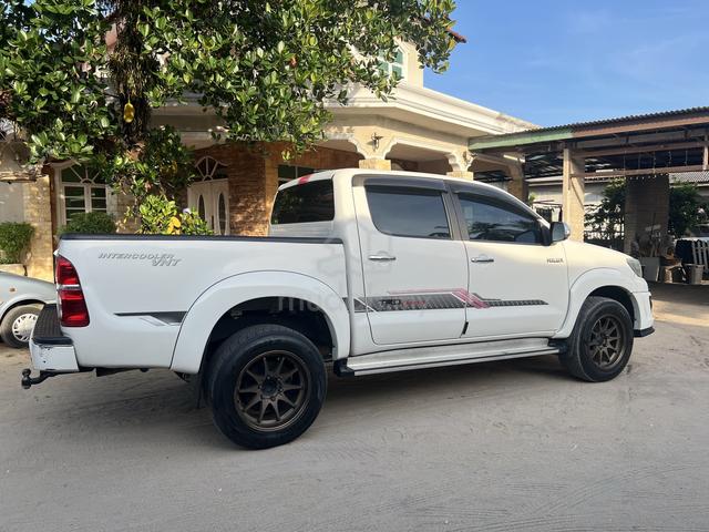 2015 Toyota HILUX 2.5 G TRD SPORTIVO (A) - 3