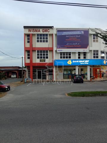 Bangunan 3 tkt untuk dijual 1