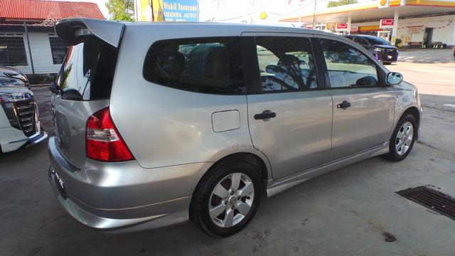2011 Nissan GRAND LIVINA 1.6 PREMIUM/LUXURY (A) - 2