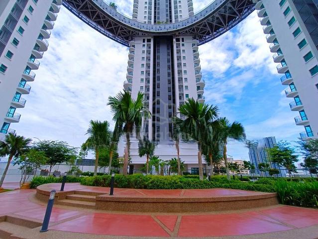 LINQ SKY RESIDENCES (Datum Jelatek) 1