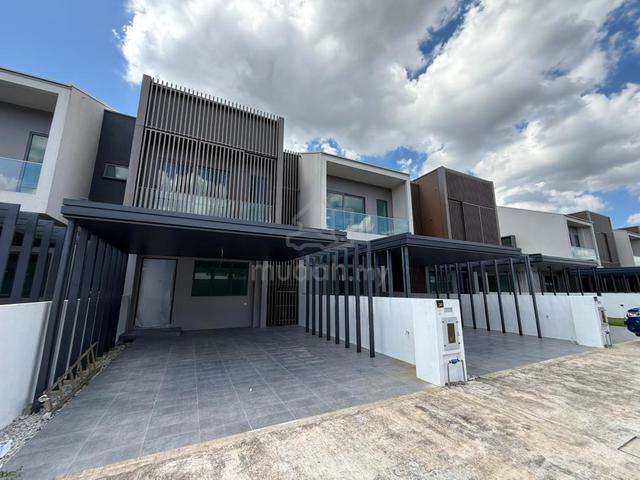 SÓL Estate Pine Square Double storey intermediate terrace For Sale 1