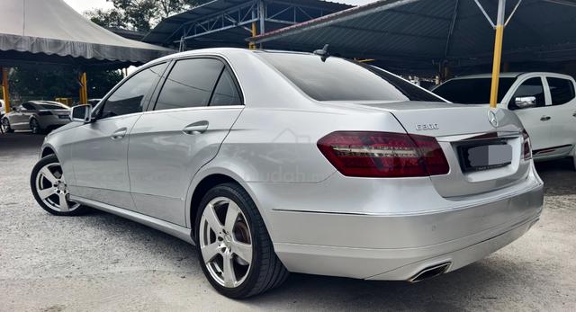 2013 M Benz E300 AVANTGARDE boleh loan kedai - 2