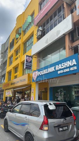 3rd floor office space for rent Next to MR DIY 1