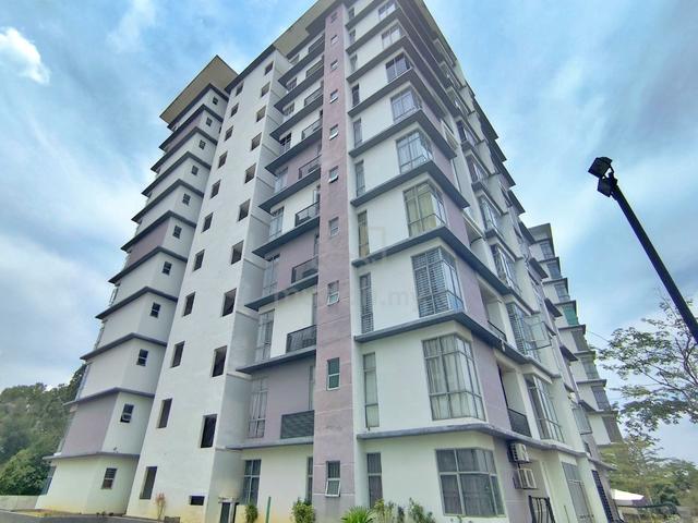 LakeView Residency @ Cyber Heights Villa 1