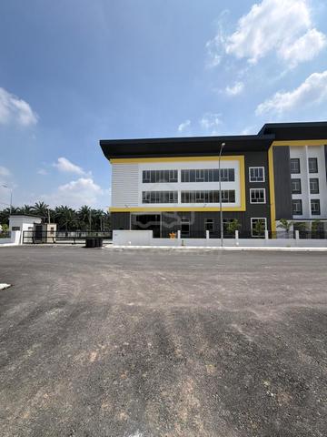 3 Storey Semi D Factory at Tenda Ind park@,TPG for rent 1