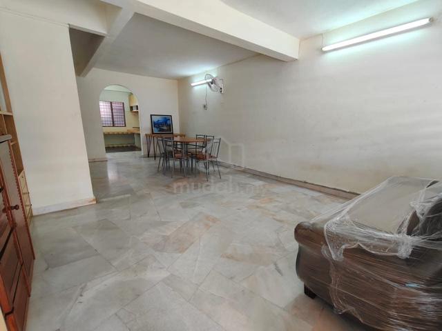 Bercham double storey house partially furnished for rent 1