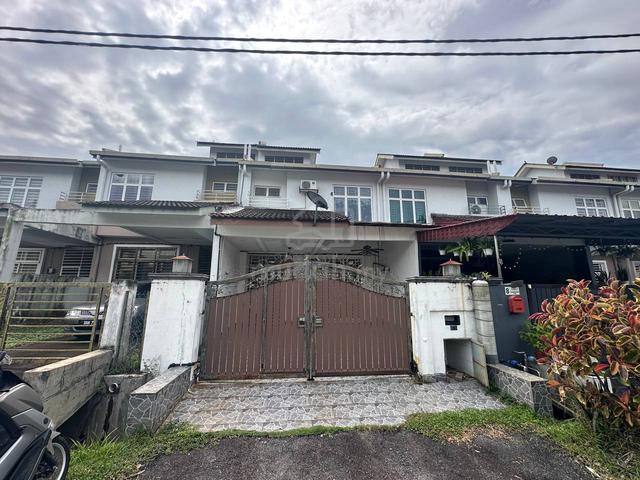 Double Storey Terrace House Seksyen 5 Kota Puteri Batu Arang Rawang 1
