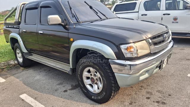2024 Toyota HILUX 2.4 G MY17 AN120 FACELIFT II (M) - 1