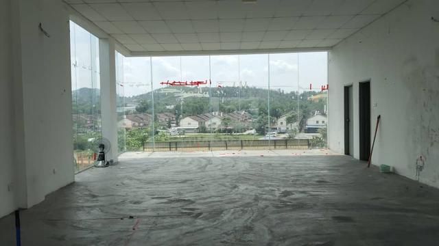 Pusat Perdagangan Maisons @ Rawang 1