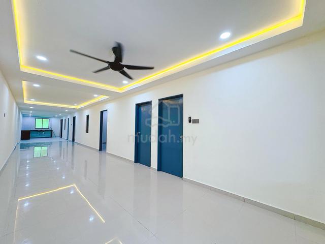 SUPER LARGE SINGLE STOREY Jalan Gajus Taman Tampoi Johor Bahru 4