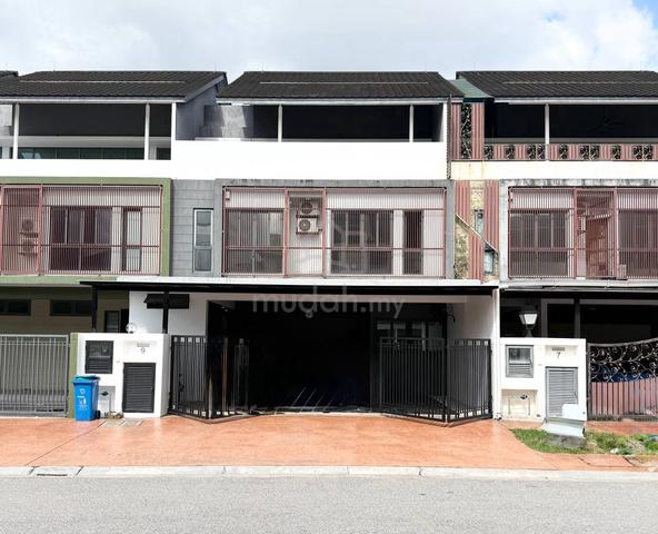 3 Storey Superlink House Freehold Lock Stock And Barrel Thistle Grove 1