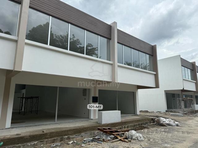 Brand NEW Shop Lot🤩Bandar Tasik Kesuma Semenyih！Face MainRoad Rent 1