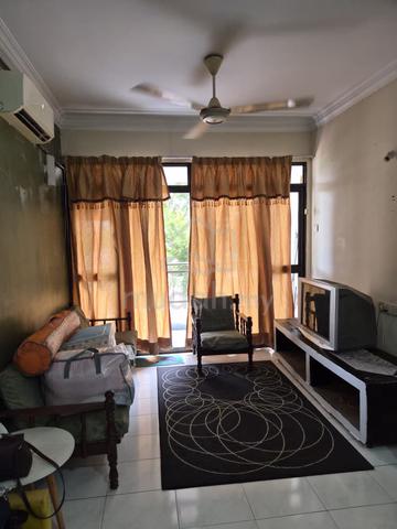E-Park Condominium 1