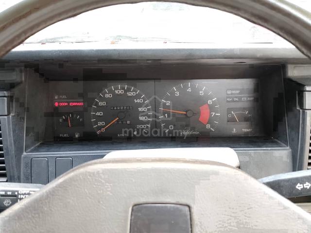 1988 Nissan Sunny Sentra 1.5 (M) Japan Classic - 4
