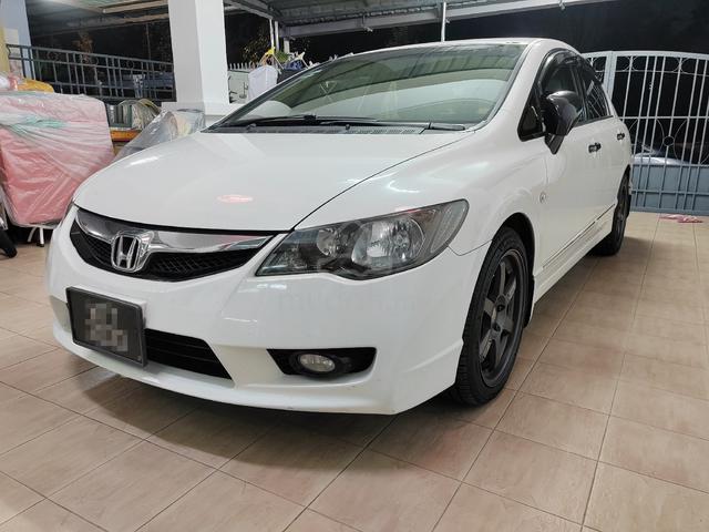 2010 Honda CIVIC 1.8 I-VTEC (A) - 3