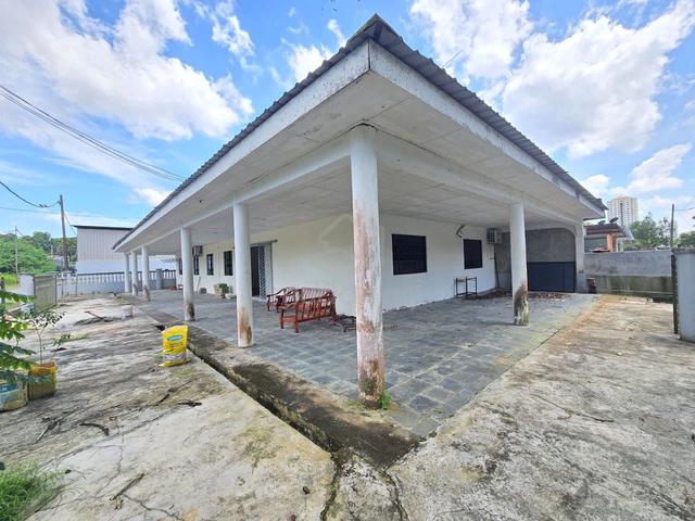 1-Storey Terrace/ Impian Emas/ UTM/ EDL/ Lotus Setia Tropika/ near CIQ 1