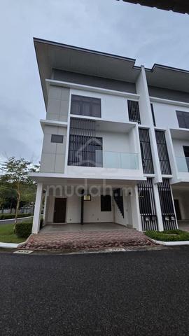 Alyvia Residence 1